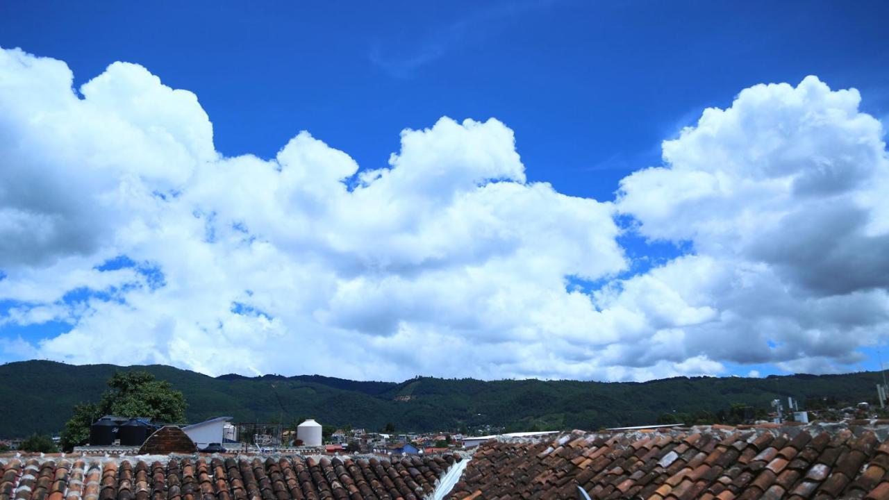 Hostal La Isla San Cristobal de las Casas Exterior photo